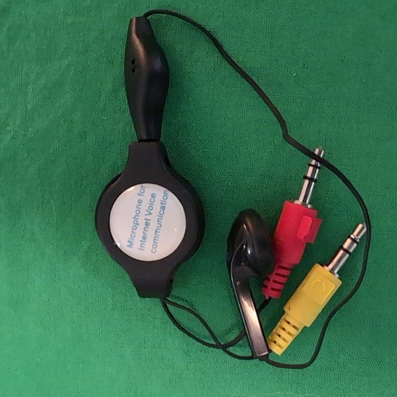 Harvard Square Retractable Laptop Accessory Kit with Padded Case Mouse RJ-45 USB - Picture 8 of 10